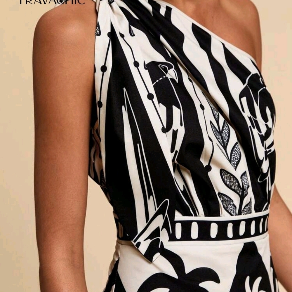 Black and White One-Shoulder Dress - Picture 3 of 4